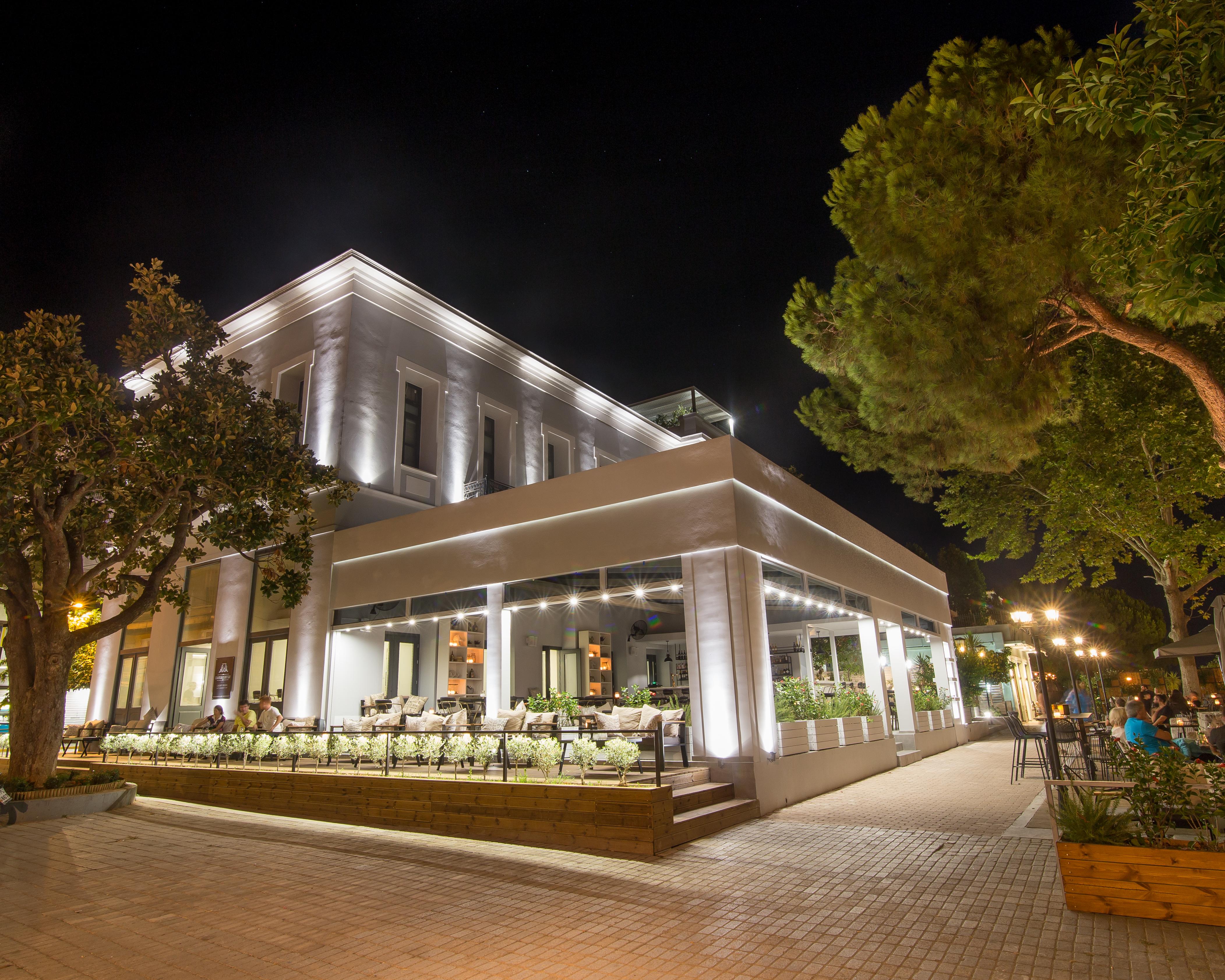 Panellinion Luxury Rooms Kalamata Dış mekan fotoğraf
