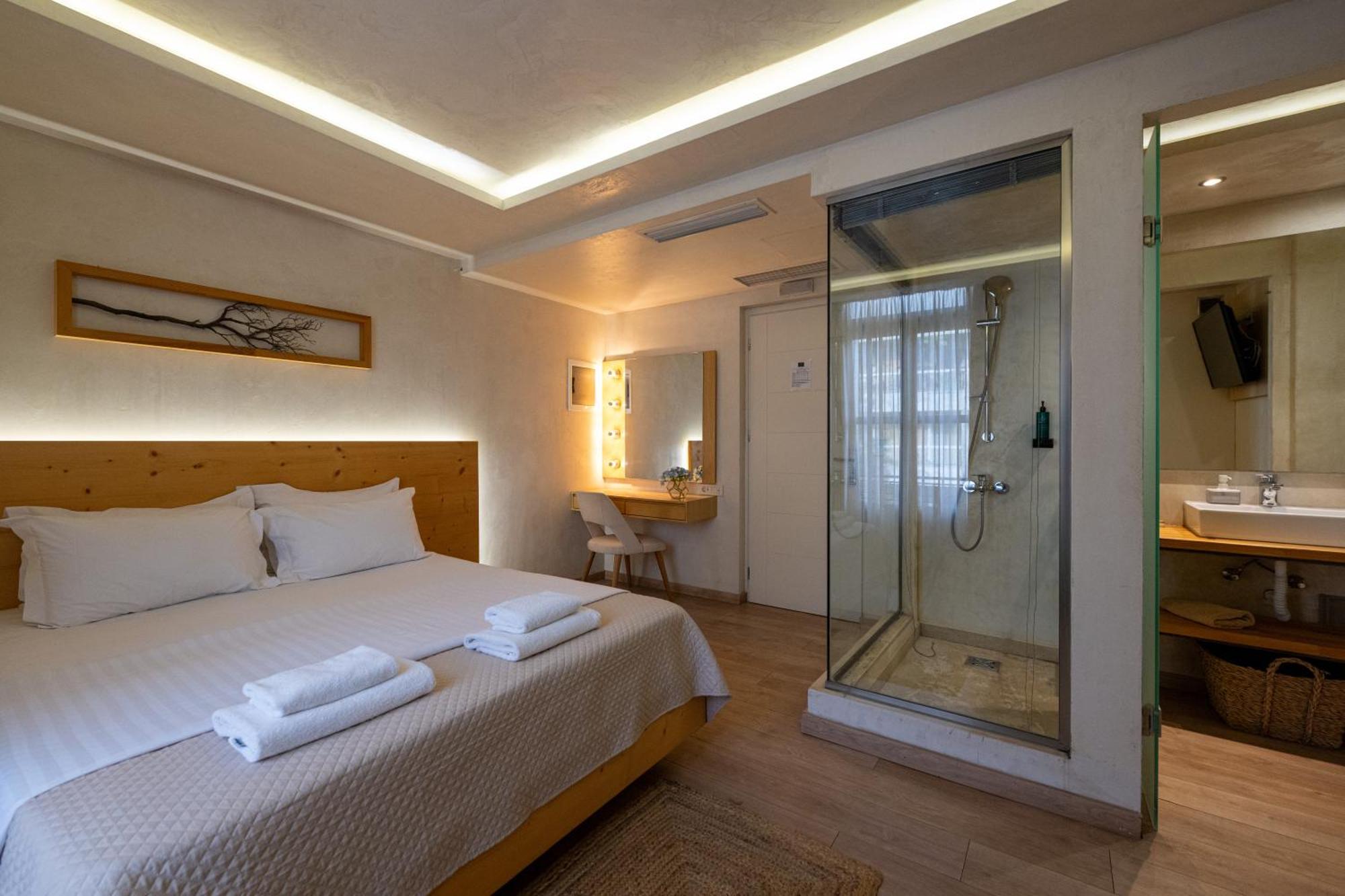 Panellinion Luxury Rooms Kalamata Dış mekan fotoğraf