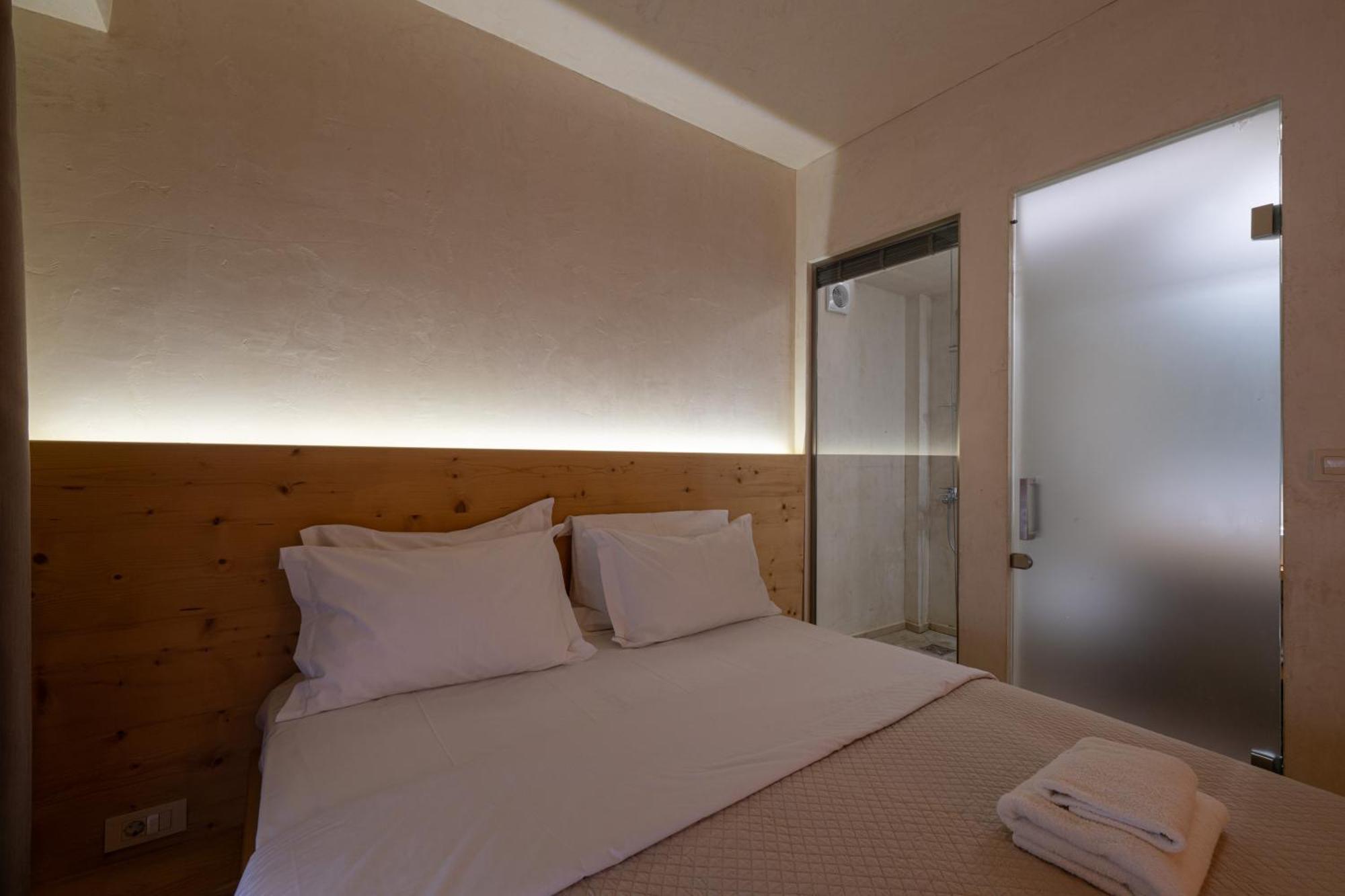 Panellinion Luxury Rooms Kalamata Dış mekan fotoğraf