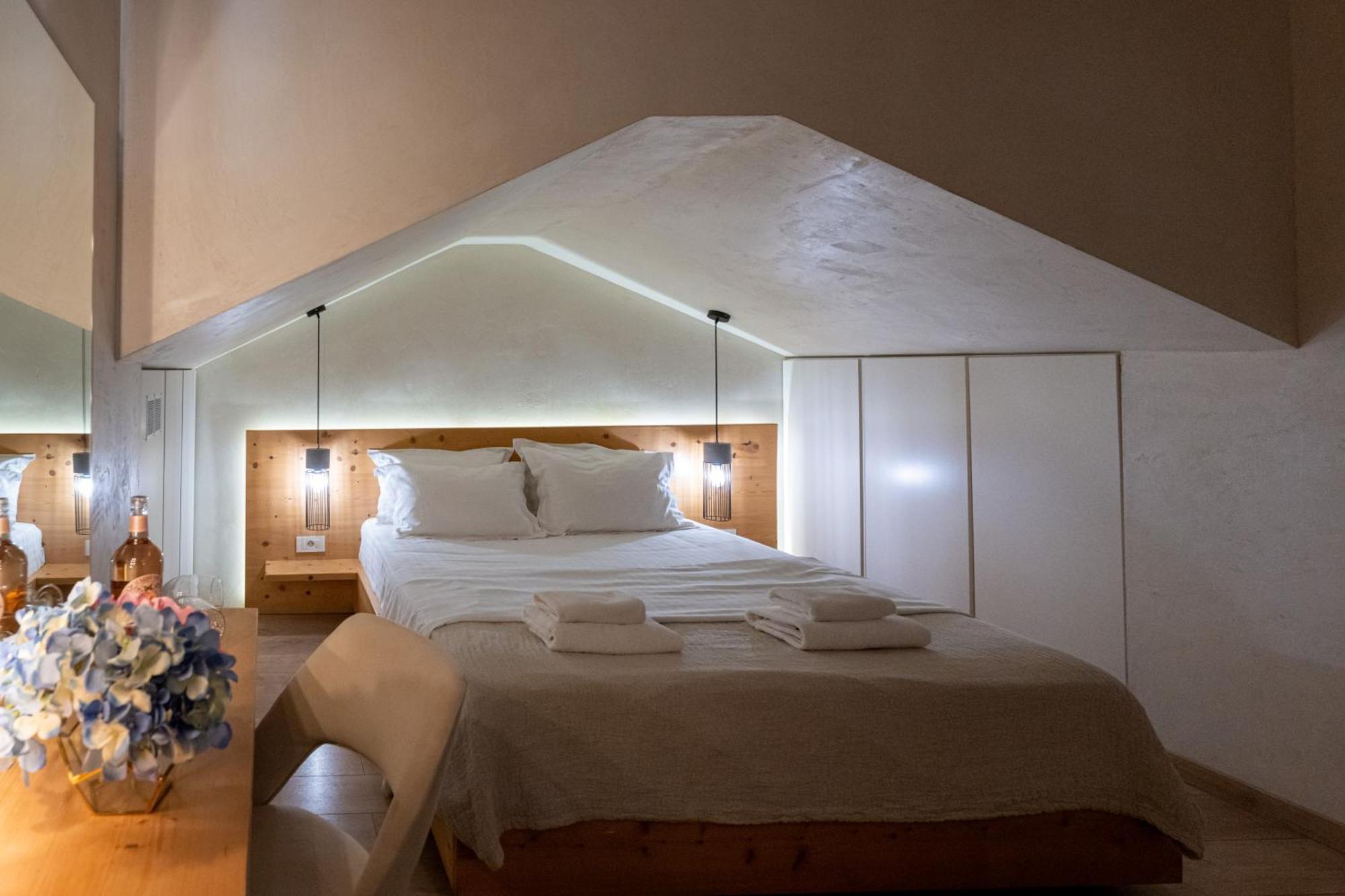 Panellinion Luxury Rooms Kalamata Dış mekan fotoğraf