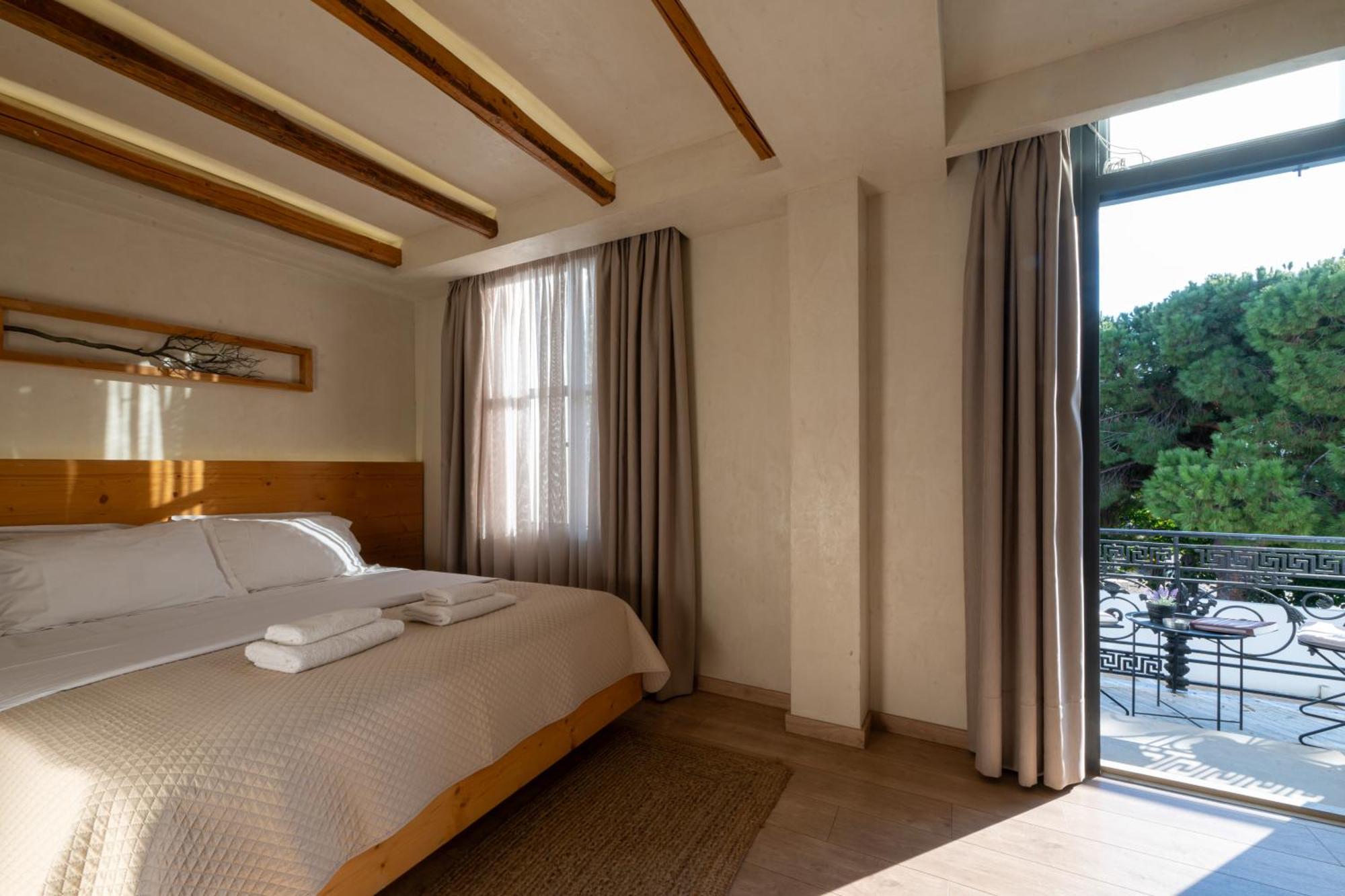Panellinion Luxury Rooms Kalamata Dış mekan fotoğraf